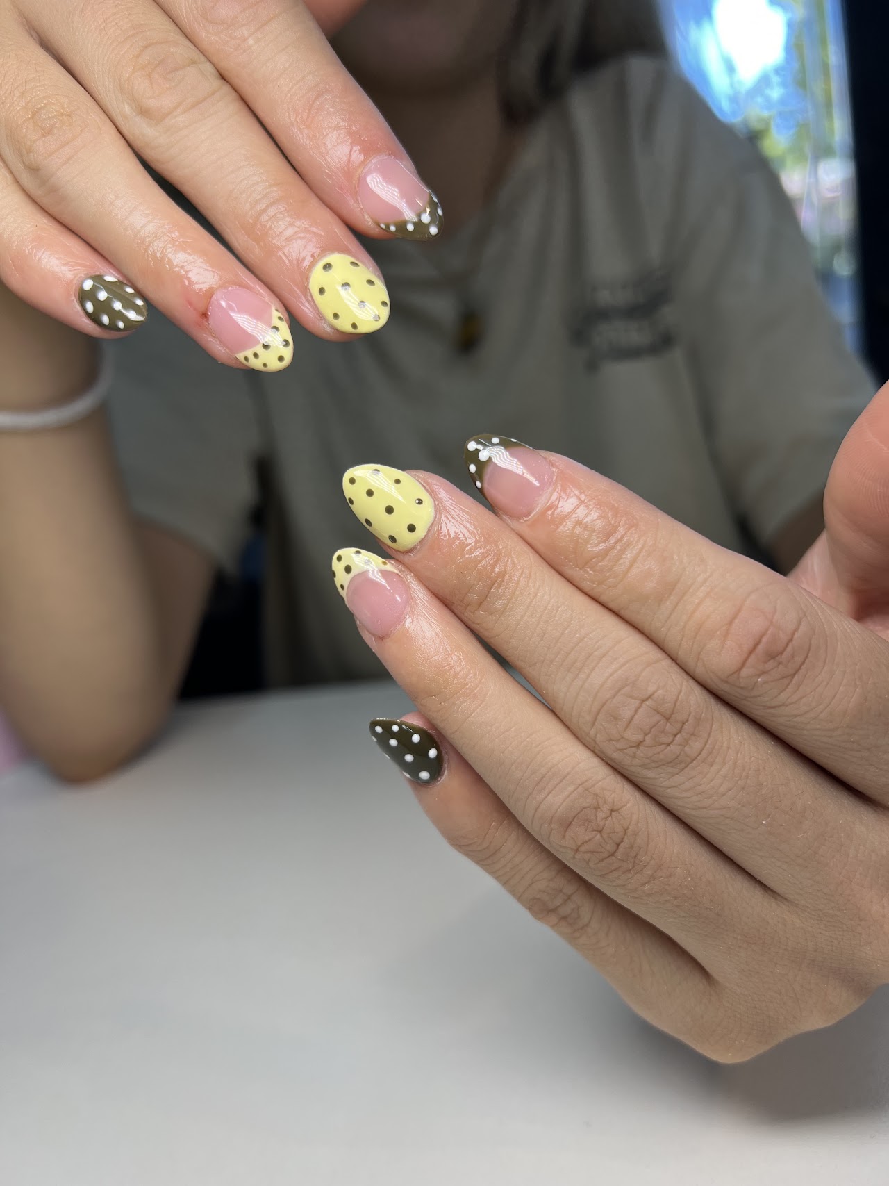 Trabajo de uñas realizado en Brows_cm